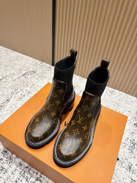 Louis Vuitton Classic Printed Ankle Boots Easy Slip-on Comfortable Elevated