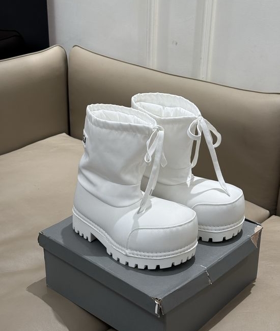 Balenciaga Warm Faux Fur Lined Winter Boots Water Resistant Footwear