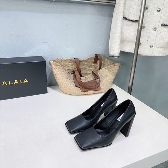 Alaia Chunky Heel Square Toe Shoes Comfortable Versatile Style