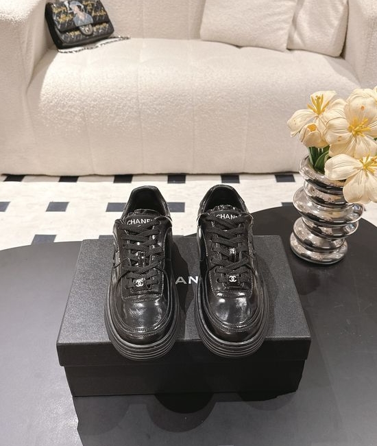 Chanel Premium Oil Wax Leather Casual Sneaker Low Heel Comfortable
