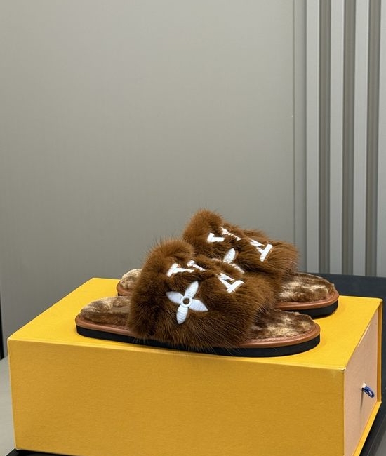 Louis Vuitton LV Luxury Real Mink Fur Soft Indoor Home Slippers