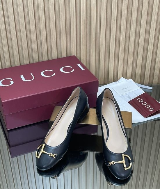 Gucci Soft Sheepskin Low Heel Casual Slip On Shoes