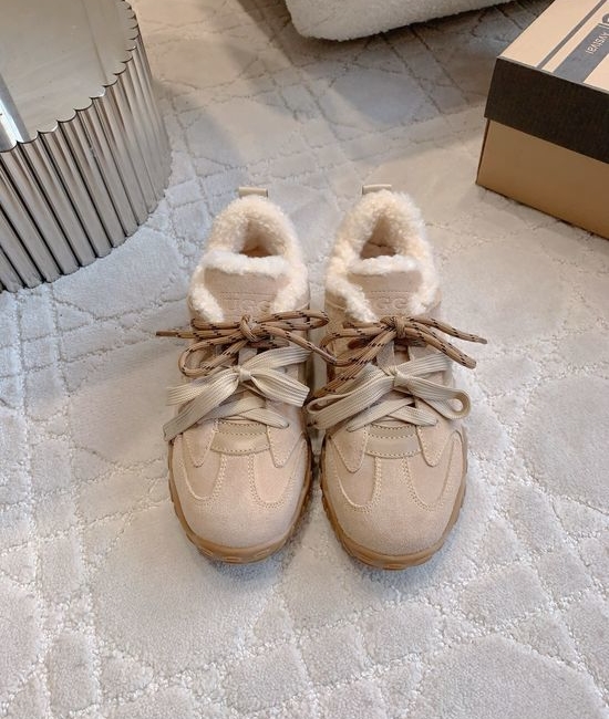 UGG Warm Wool Lined Leather Upper Casual Platform Shoes
