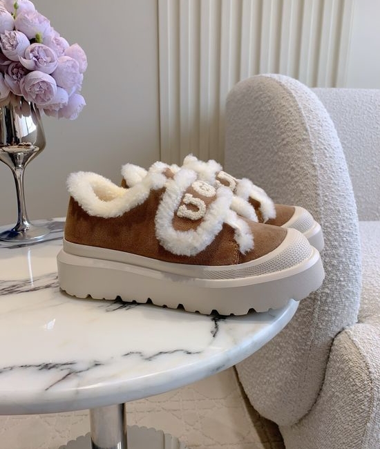 UGG Warm Wool Lined Leather Upper Casual Platform Shoes
