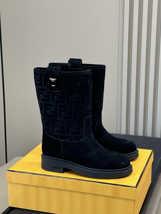 Fendi Suede Knee High Boots Soft Leather Comfortable Elegant