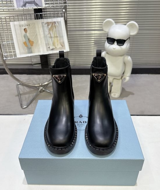 Prada Classic Thick Sole Leather Martin Boots Non-slip Outsole