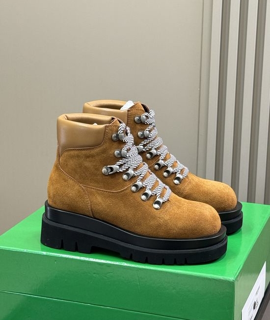 Bottega Veneta BV Suede Lace-up Ankle Boots Warm and Comfortable for Daily Wear