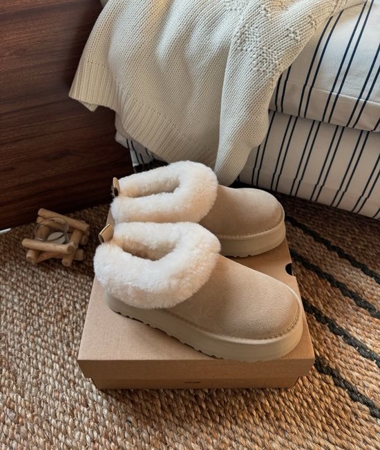 UGG Warm Shearling Lined Suede Loafer Flats