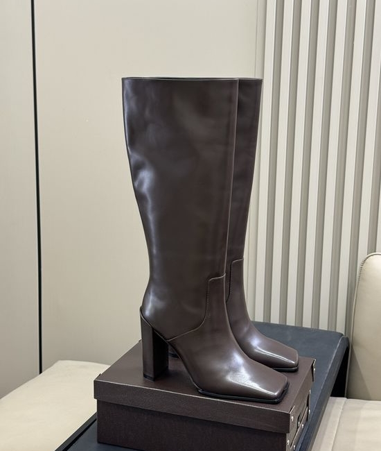 Alaia Stylish Square Toe Leather Short Boots