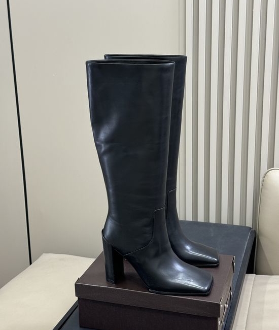 Alaia Stylish Square Toe Leather Short Boots