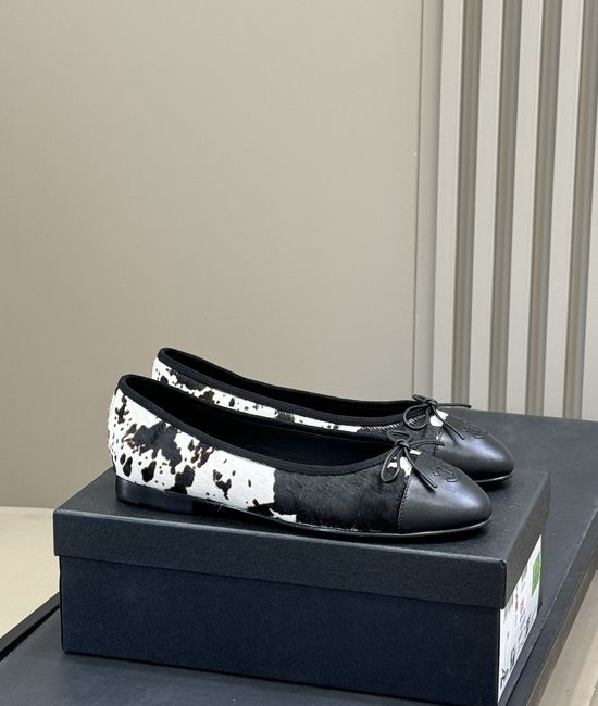 Chanel Cute Cow Print Calf Hair Leather Flat Shoes