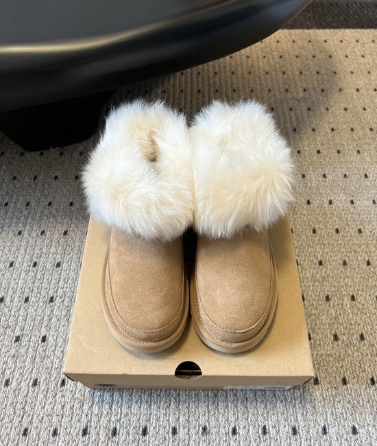 UGG Suede Short Ankle Snow Boots Fleece Lined Anti Skid Sole