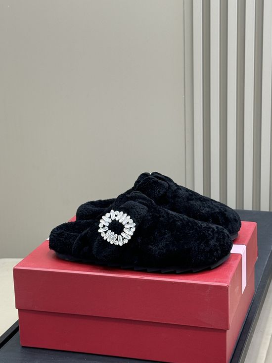 Roger Viver Elegant Wool-Lined Moccasins with Rhinestone Buckle