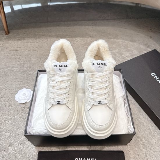Chanel Two-tone Casual Sneakers Comfortable Wool Insole