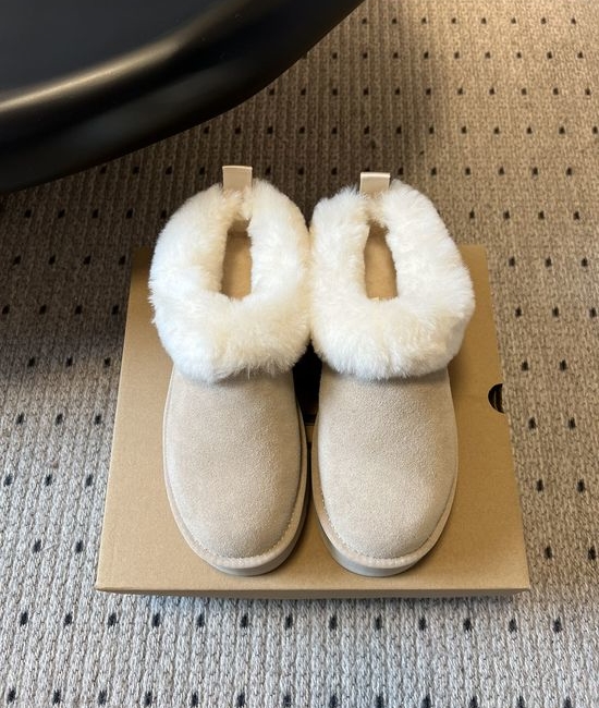 UGG Round Toe Plush Lined Platform Slip On Comfort Shoes