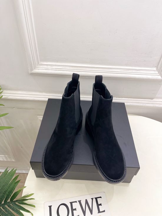 Yves Saint Laurent Chunky Heel Chelsea Boots Minimalist Retro Leather Lined