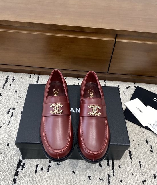 Chanel Vintage Round Toe Leather Loafers Soft Sheepskin Interior