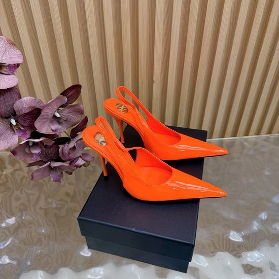 Yves Saint Laurent YSL Chic Metal Chain Pointed Toe High Heels