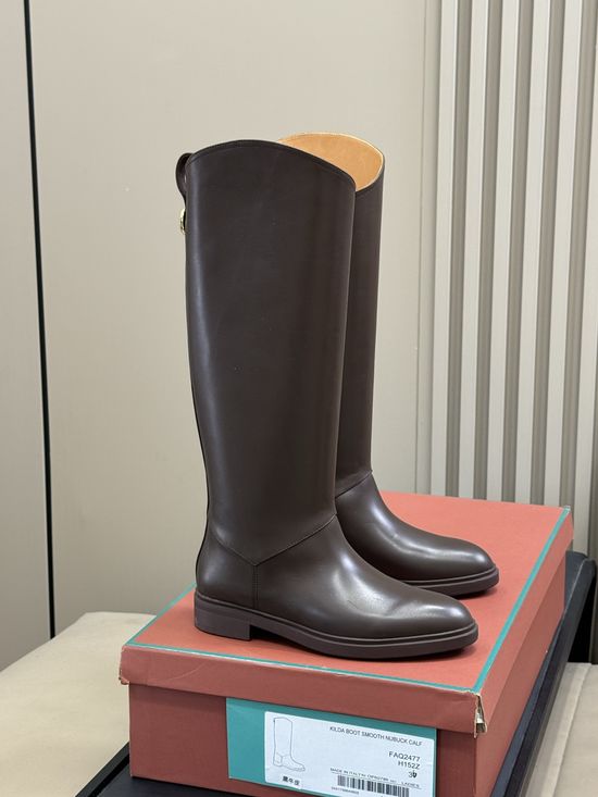 Loro Piana Genuine Leather Calf High Slim Fit Classic Equestrian Boots