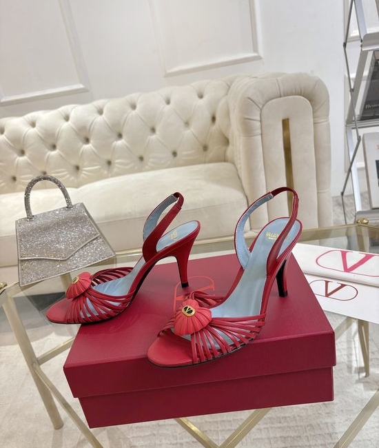 Valentino Elegant Leather High Heels with Comfortable Sole