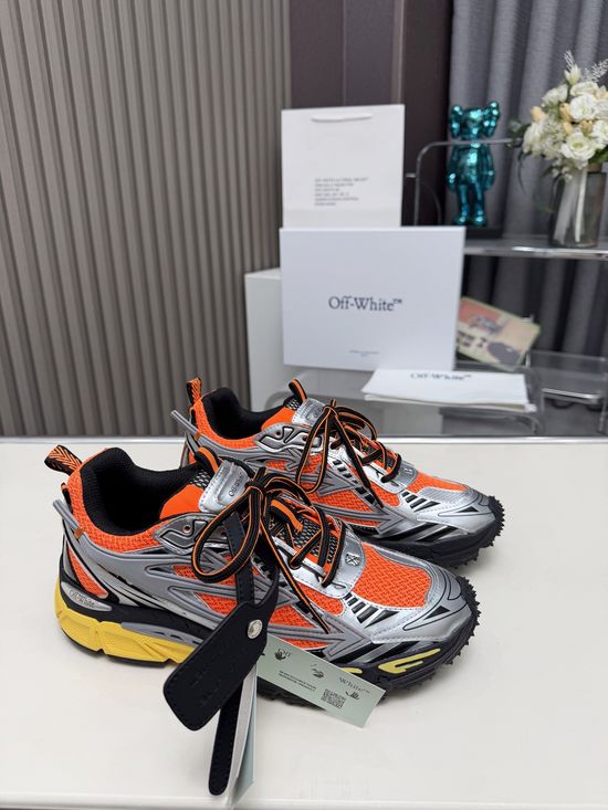 Fendi Premium Chunky Sneakers Lightweight Cushioned Sole Durable Daily Wear