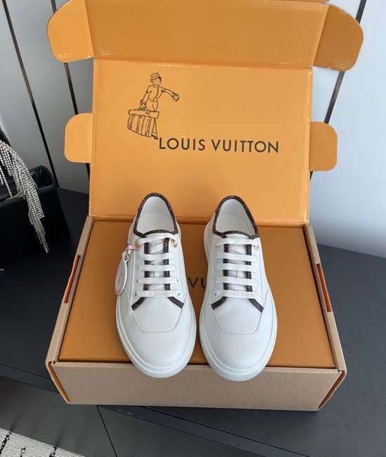 Louis Vuitton LV Denim Canvas Casual Sneakers with Embossed Pattern Comfortable Sole