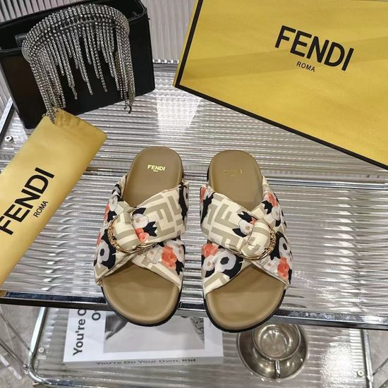 Fendi Classic Buckle Decor Soft Comfortable Casual Slide Sandals