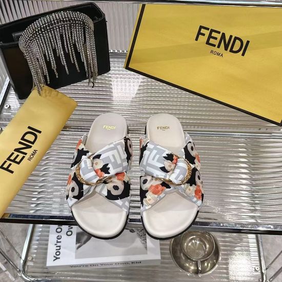 Fendi Classic Buckle Decor Soft Comfortable Casual Slide Sandals