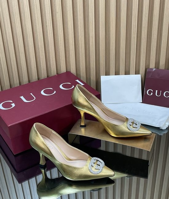 Gucci Crystal Buckle Patent Leather Stiletto Commuter Shoes