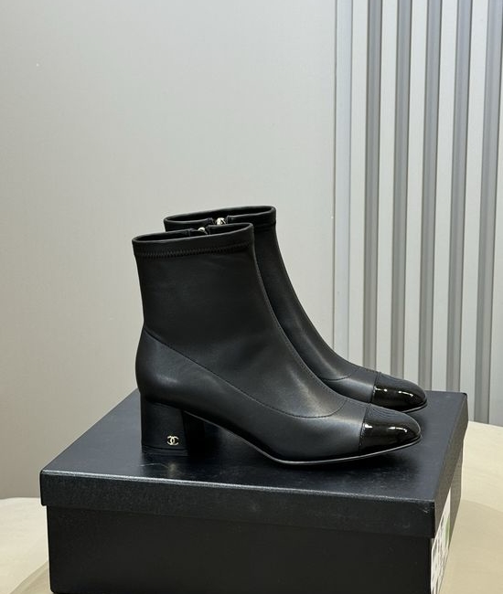 Chanel Classic Two-tone Low Heel Boots Soft Comfortable Daily Wear Footwear