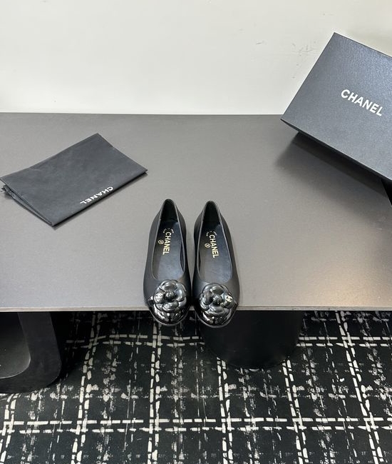 Chanel Camellia Decor Mary Jane Soft Sheepskin Flat Shoes