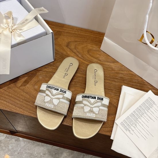 Christian Dior CD Chunky Heel Gel Color Sandals with CD Logo Embroidery