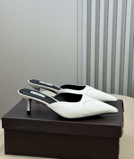 Alaia Pointed Toe Transparent Heels With Heart Decor Sheepskin Lining