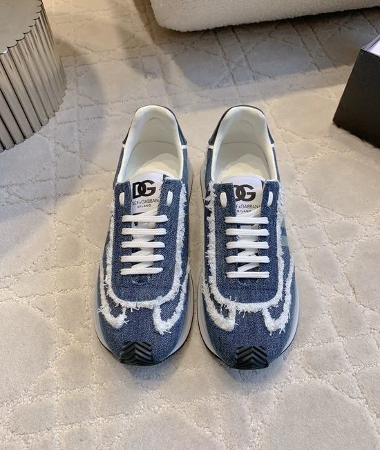 Dolce & Gabbana Stylish Casual Sneakers with Premium Materials