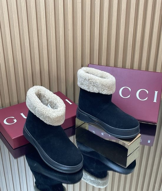 Gucci Plush Lined Suede Snow Boots Anti-slip Rubber Sole
