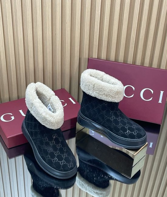 Gucci Plush Lined Suede Snow Boots Anti-slip Rubber Sole