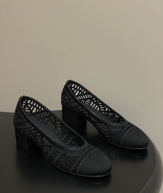 Chanel Woven Raffia Strap Chunky Heel Ballet Flats for Summer