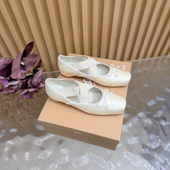 Christian Louboutine Classic Silk Upper Comfortable Red Sole Ballet Flats