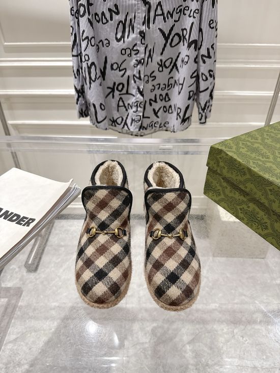 Gucci Woolen Upper Metal Buckle Flat Comfortable Daily Shoes