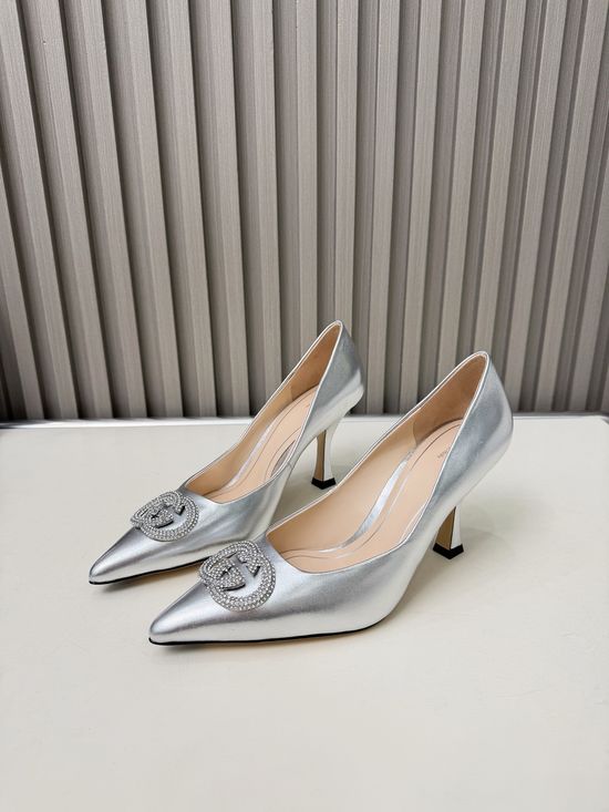 Gucci Crystal Buckle Mid Heel Leather Sole Sheepskin Shoes