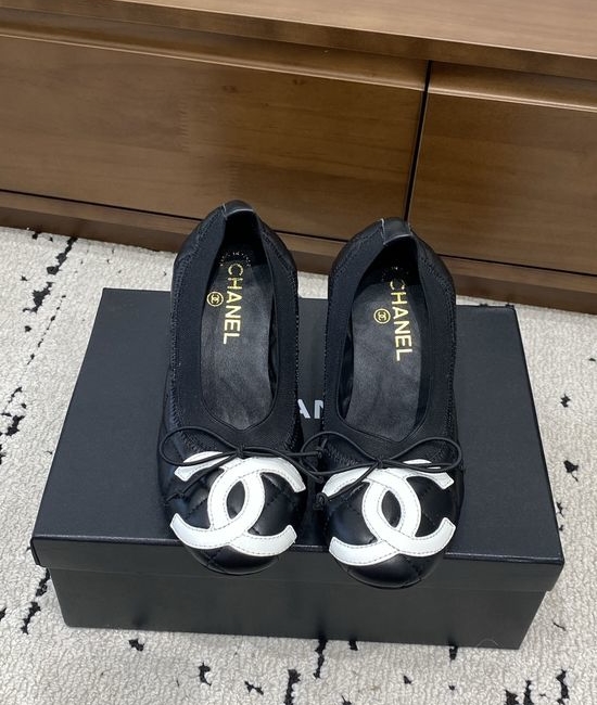 Chanel Bow Decor Ballet Flats with Pearl Heel