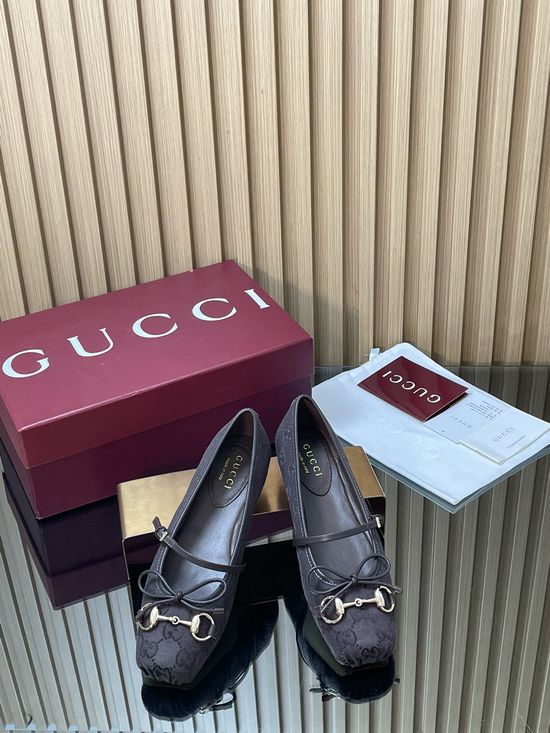 Gucci Monogram Canvas Leather Lined Flat Ballet Shoes