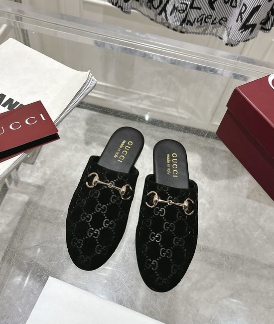Gucci Classic Double G Pattern Loafers with Horsebit Detail