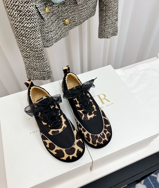 The Row Color Block Lace Up Casual Retro Sneakers