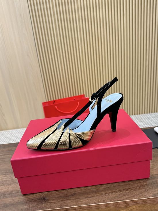 Valentino Chic Leaf-Pattern Open-Back Walking Shoes