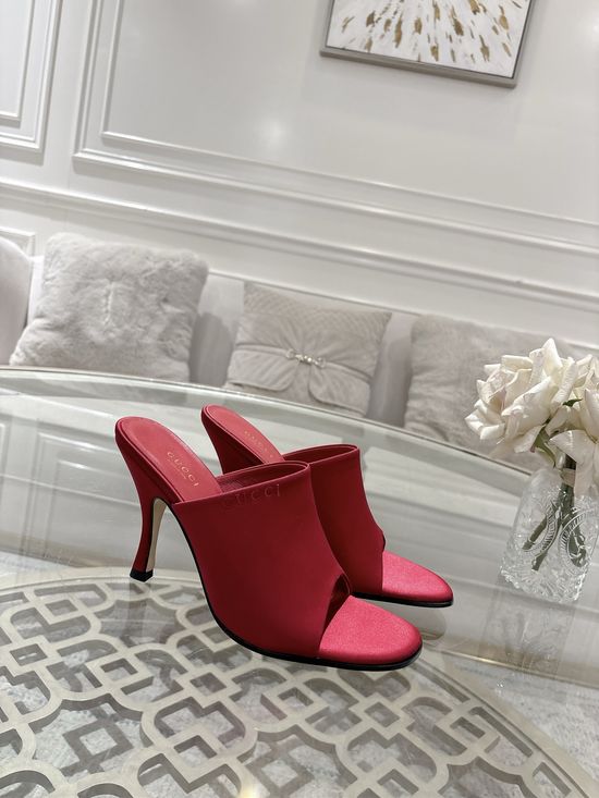 Gucci Premium Silk Embroidered High Heel Leather Sole Pumps