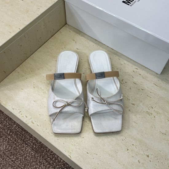 Maison Margiela Square-toe Bow Open-toe Slippers with MM6 Design