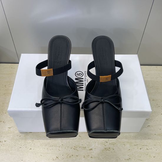 Maison Margiela Square-toe Bow Mules with Medium Heel and MM6 Logo