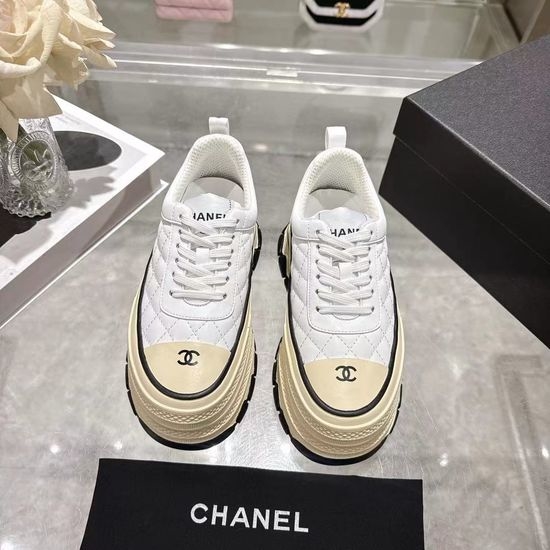 Chanel Versatile Casual Leather Shoes Embossed Logo Durable Sole
