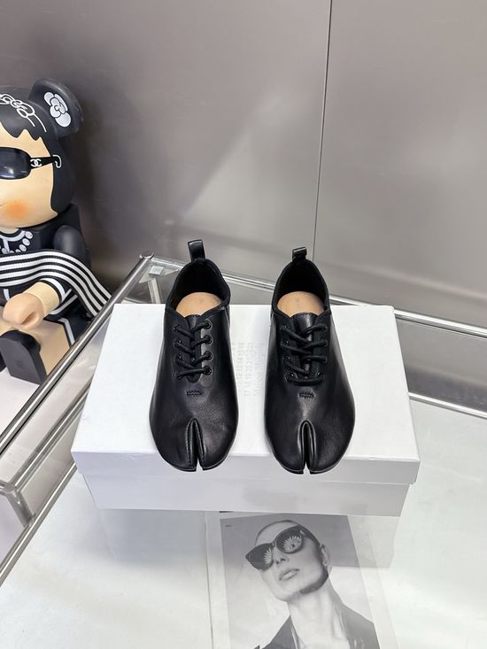 Maison Margiela Soft Sheepskin Split Toe Comfortable Daily Casual Shoes